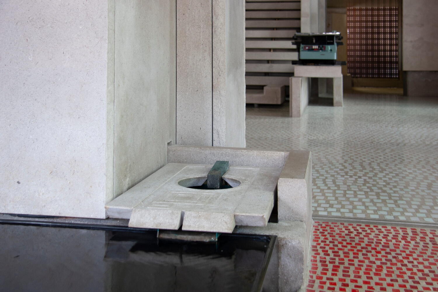 Fountain in the Olivetti showroom designed by architect Carlo Scarpa in Venice. 