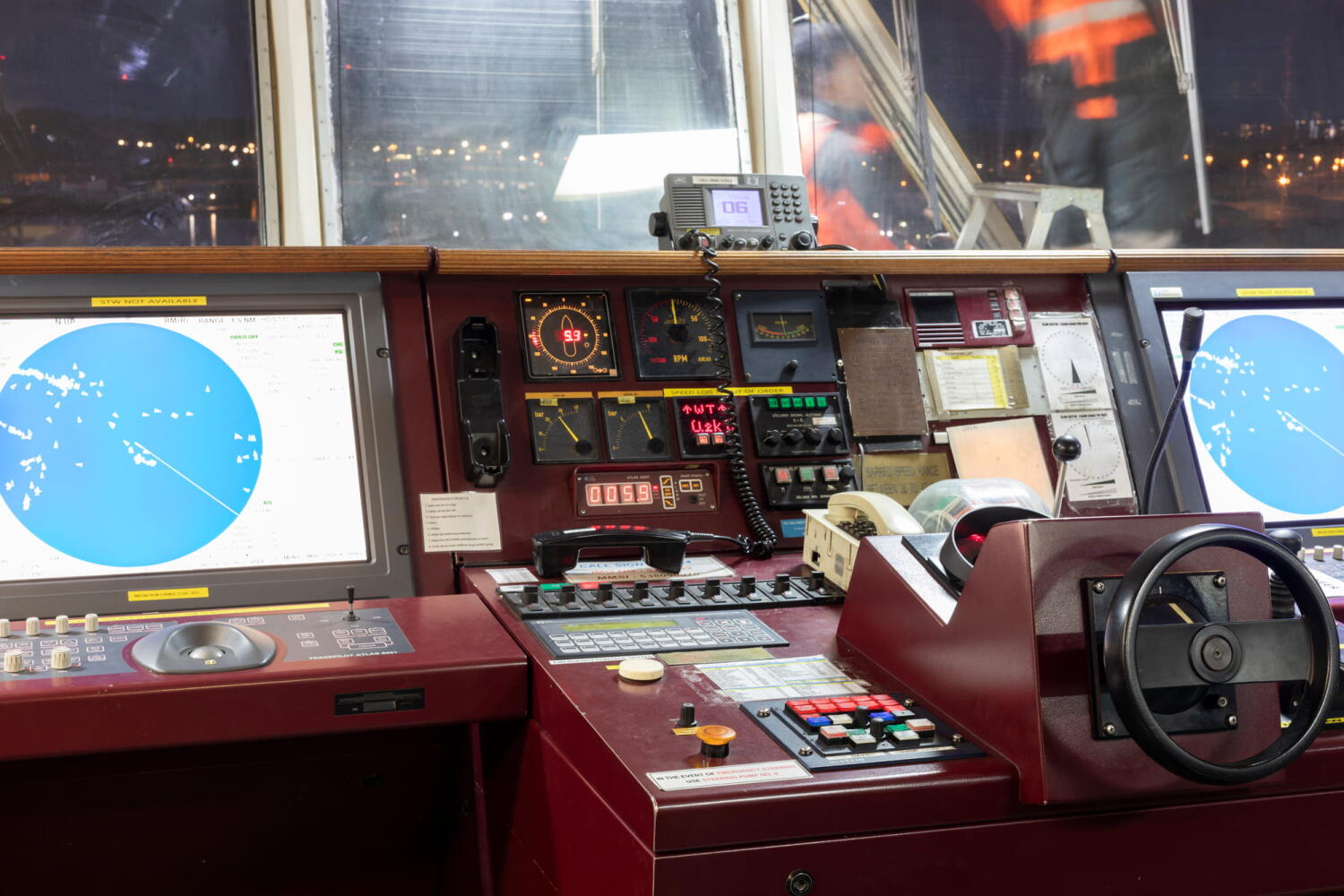 Bridge for controlling the ship Red Cedar during repair work in the Port of Hamburg.