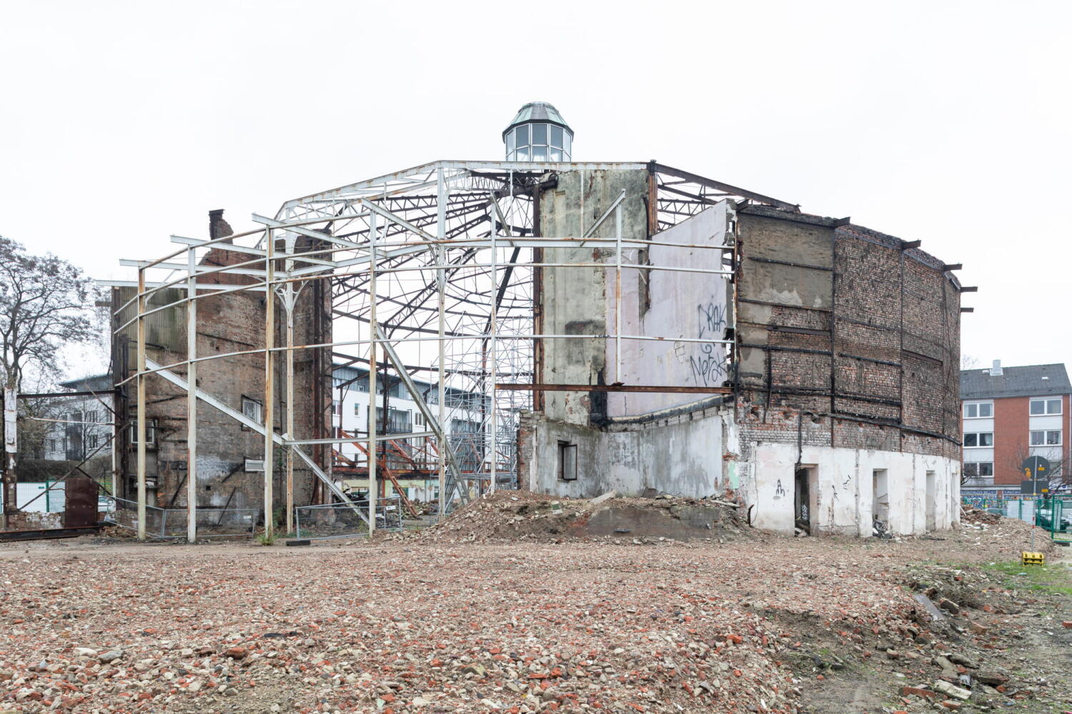 Steel structure of the front view of the Schilleroper in Hamburg.